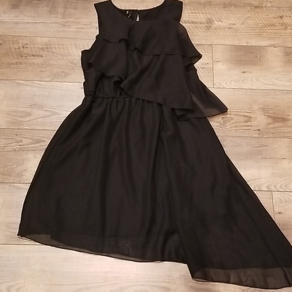 🦖Maurice's Angled Hem Dress - Picture 3 of 7